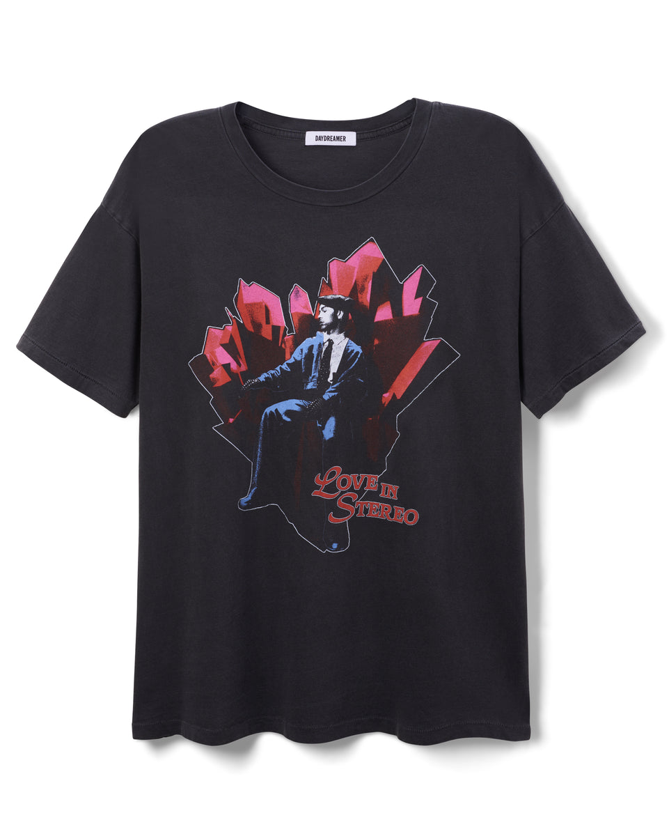 LOVE IN STEREO TEE – MAX Merch